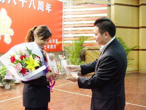 峨眉山茶業(yè)唐先洪:打造茶葉頂尖奢侈品牌