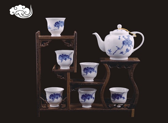 南京萬(wàn)利通禮品朱萬(wàn)軍：國(guó)風(fēng)御品，揚(yáng)帆遠(yuǎn)航