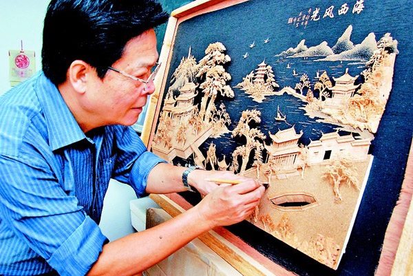 吳芝生：福州軟木畫(huà)吳氏第四代傳人