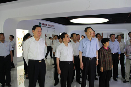 深圳市富視康實(shí)業(yè)發(fā)展有限公司