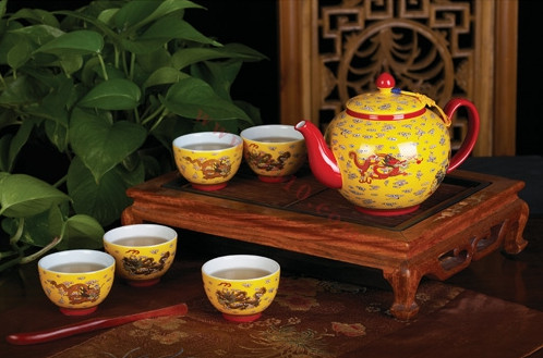 那些流行于陶瓷行業(yè)中的禮品定制