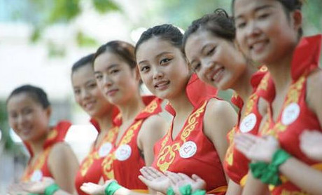 志愿者服務(wù)帶動(dòng)貴陽(yáng)會(huì)展經(jīng)濟(jì)軟實(shí)力