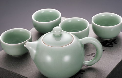 青瓷茶具為何蜚聲中外？