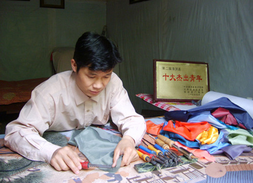 書畫家鄭鎮(zhèn)懷：從農(nóng)民到藝術(shù)大師