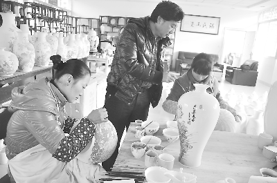 藝術(shù)家趙璽棟：打造中國最好的琺瑯彩瓷