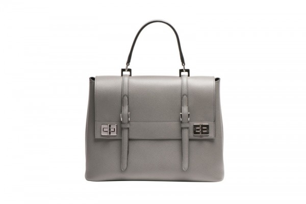 Prada 2014秋冬包袋標志性logo消失不見