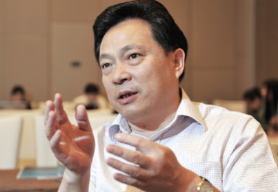 海寧皮革城任有法：與自主品牌共成長