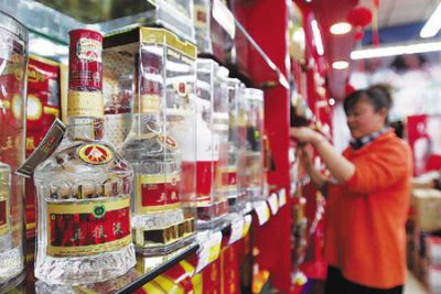 白酒市場消費(fèi)者至上 營銷模式換玩法