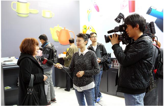 借道北京禮品展，工會(huì)采購(gòu)上演福利歡樂頌 工會(huì)采購(gòu)鎖定北京禮品展，難題化解簡(jiǎn)直一個(gè)大寫的爽
