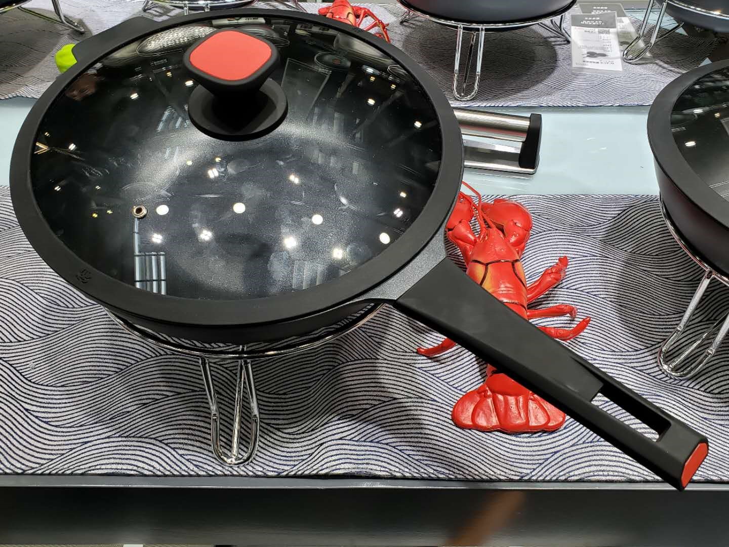 沃生原創(chuàng)新品驚艷揭曉，引領(lǐng)刀具鍋具時(shí)尚風(fēng)潮